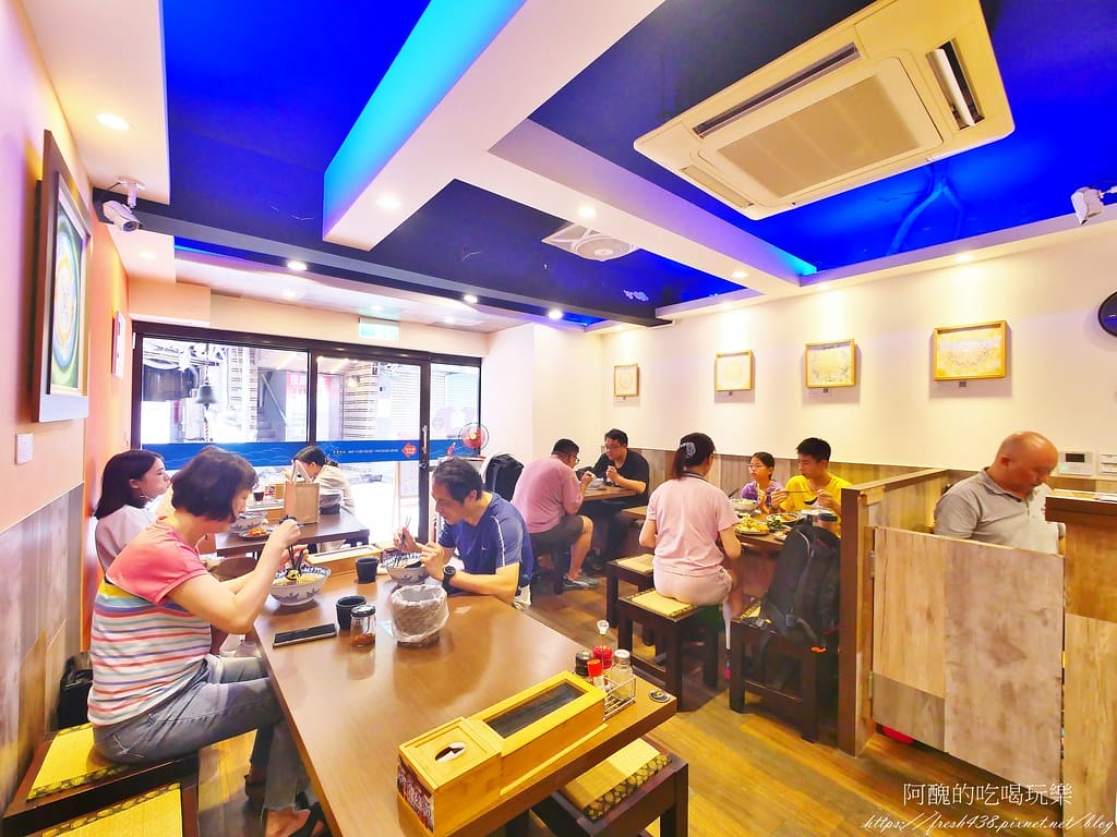 【新埔捷運站美食】東京板前豚骨拉麵-板橋店,每日現熬蔬菜大骨湯,加湯加麵不用錢! - 第59張圖 62