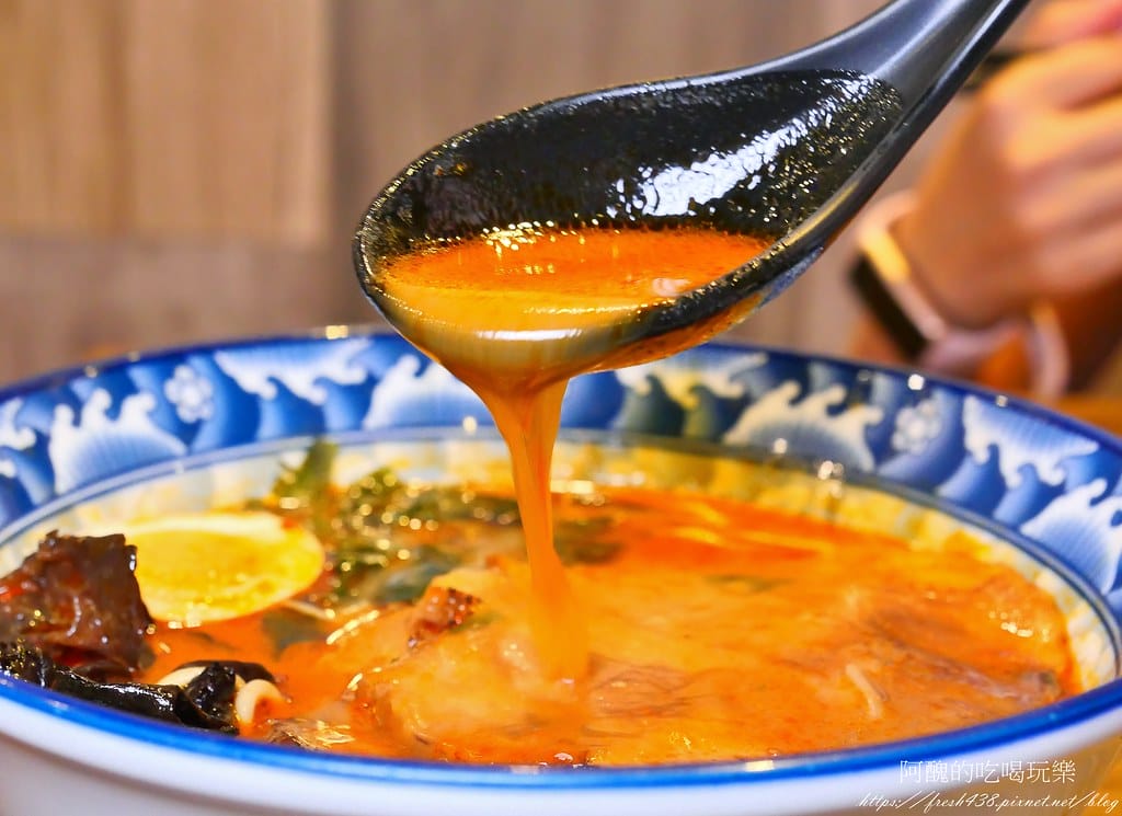 【新埔捷運站美食】東京板前豚骨拉麵-板橋店,每日現熬蔬菜大骨湯,加湯加麵不用錢! - 第33張圖 17-4