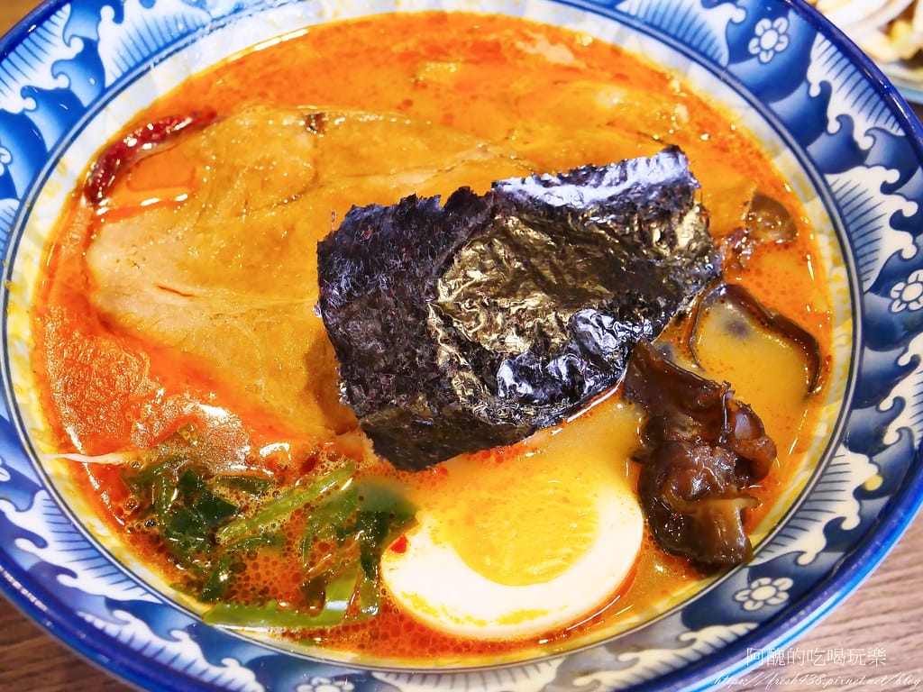 【新埔捷運站美食】東京板前豚骨拉麵-板橋店,每日現熬蔬菜大骨湯,加湯加麵不用錢! - 第30張圖 16