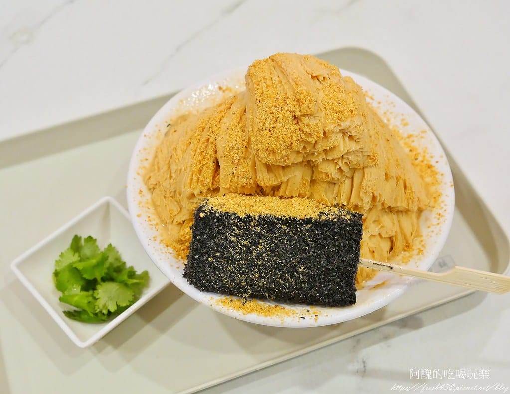 【台北美食】何家甜品鋪-公館汀州,剉冰、雪花冰超級消暑,吃甜品找何家就對了。 - 第25張圖 21