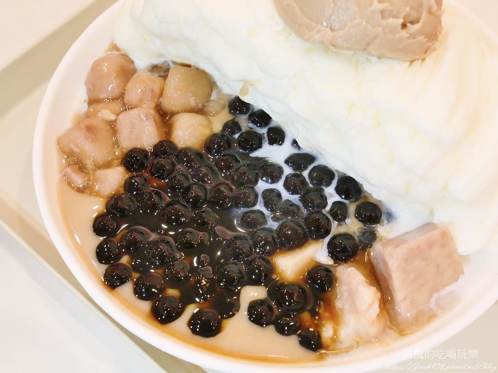 【台北美食】何家甜品鋪-公館汀州,剉冰、雪花冰超級消暑,吃甜品找何家就對了。 - 第30張圖 28