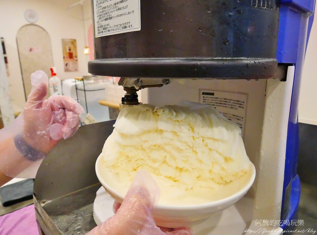 【台北美食】何家甜品鋪-公館汀州,剉冰、雪花冰超級消暑,吃甜品找何家就對了。 - 第27張圖 24