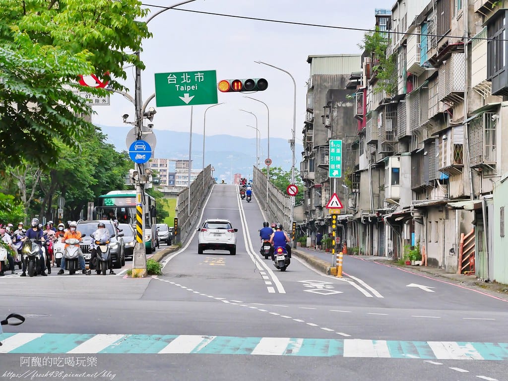 90聰基地前面自強路五段上重陽橋