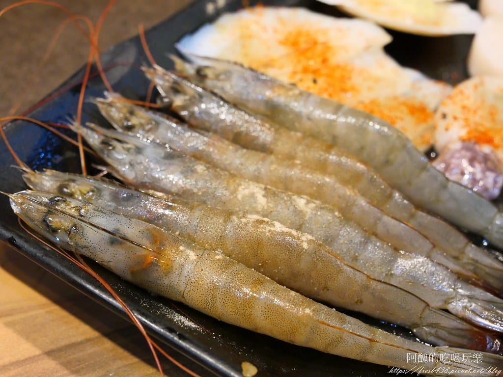 【板橋美食】我!就厲害燒烤-板橋館前珍饌店,府中燒烤吃到飽,吃完身上完全沒有燒烤味耶!!!! - 第63張圖 P1026877