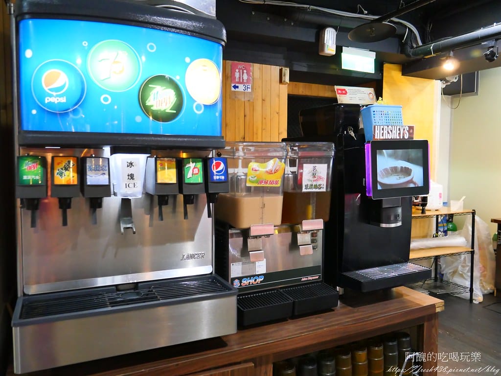 【板橋美食】我!就厲害燒烤-板橋館前珍饌店,府中燒烤吃到飽,吃完身上完全沒有燒烤味耶!!!! - 第15張圖 P1026796