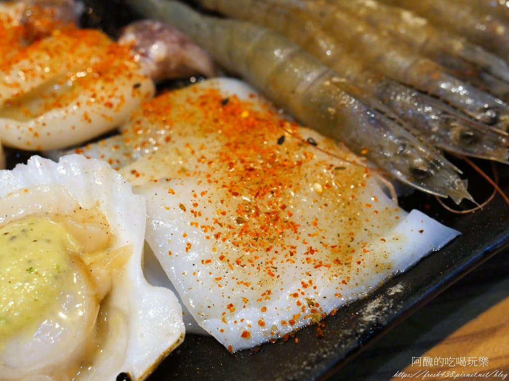 【板橋美食】我!就厲害燒烤-板橋館前珍饌店,府中燒烤吃到飽,吃完身上完全沒有燒烤味耶!!!! - 第61張圖 P1026875