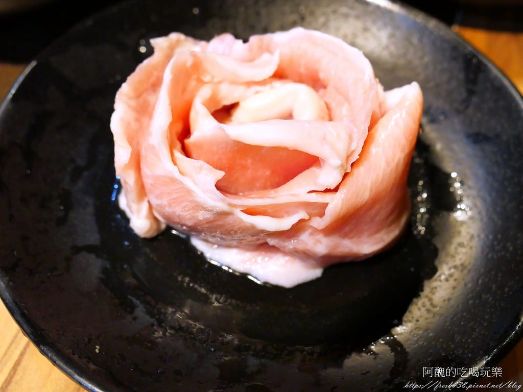 【板橋美食】我!就厲害燒烤-板橋館前珍饌店,府中燒烤吃到飽,吃完身上完全沒有燒烤味耶!!!! - 第38張圖 P1026823