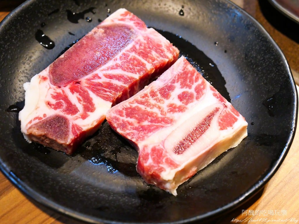 【板橋美食】我!就厲害燒烤-板橋館前珍饌店,府中燒烤吃到飽,吃完身上完全沒有燒烤味耶!!!! - 第41張圖 P1026827