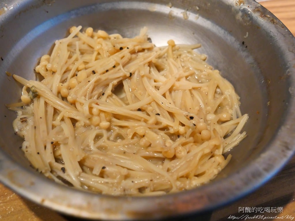 【板橋美食】我!就厲害燒烤-板橋館前珍饌店,府中燒烤吃到飽,吃完身上完全沒有燒烤味耶!!!! - 第52張圖 P1026859