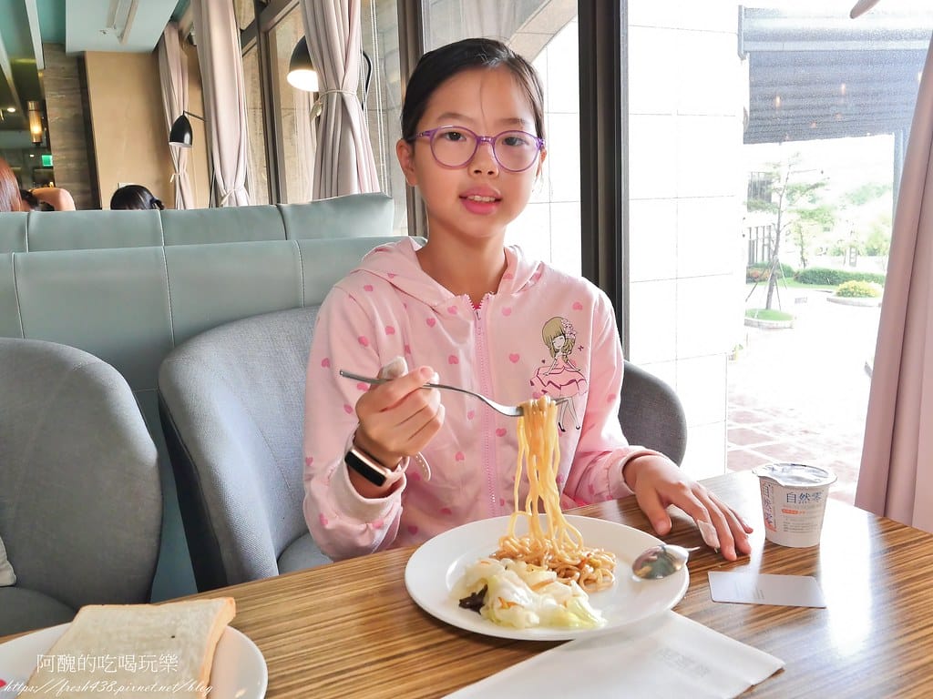 【新竹美食】和選旅自助早餐吃到飽,飯店中的手工現烤麵包是最大特色。 - 第48張圖 35-5