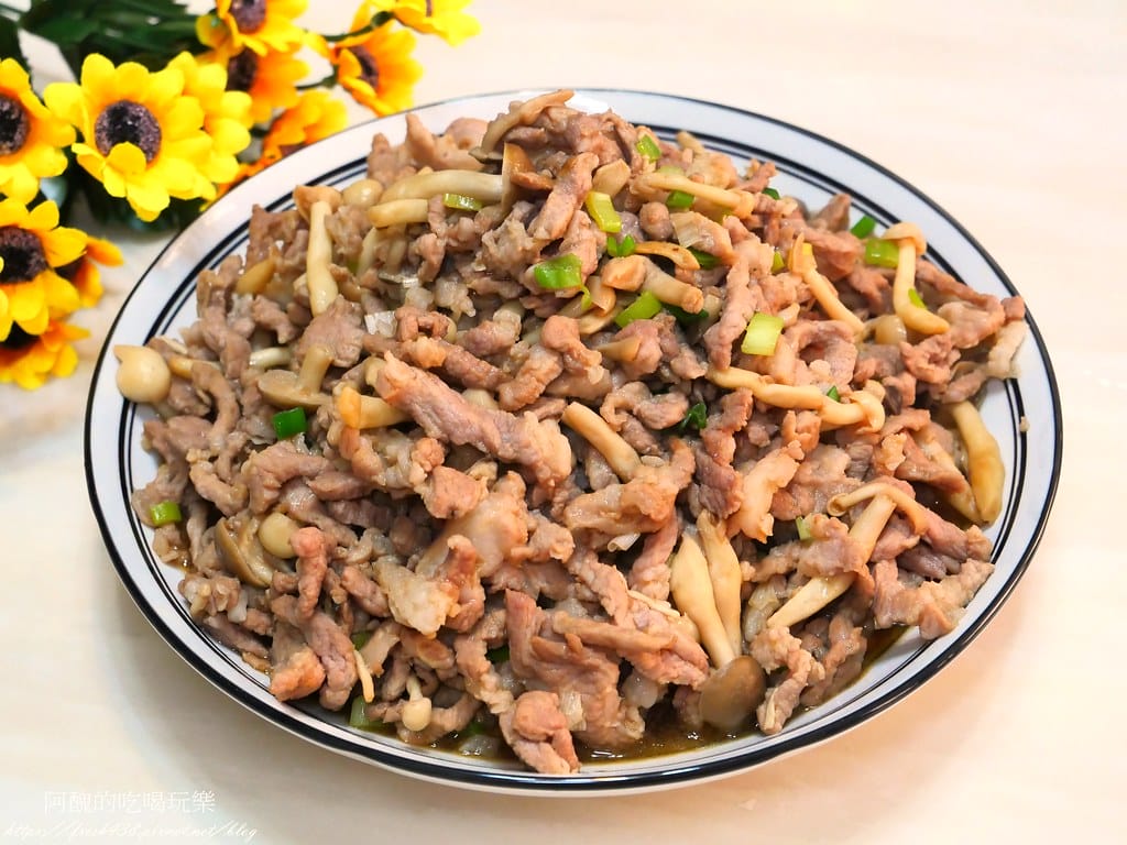 鮮菇炒肉絲,備料簡單,5分鐘就能上桌的家常料理。 - 第9張圖 P1024970