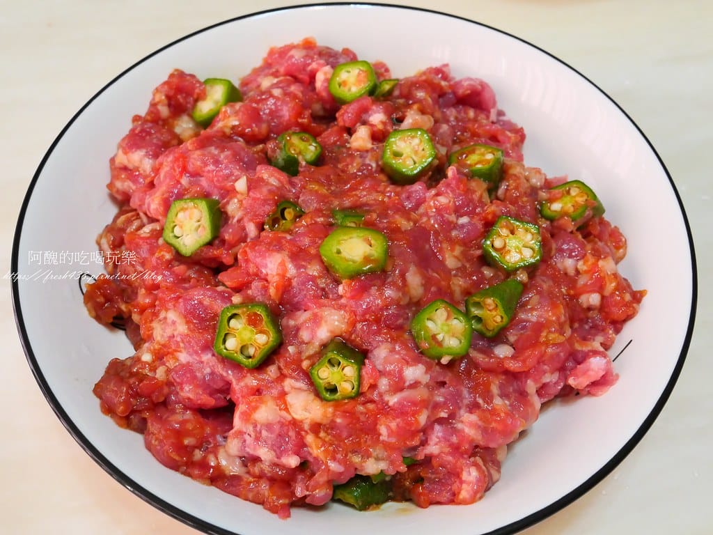 【電鍋食譜】秋葵蒸肉,零廚藝料理,廚房新手也能快速餵飽全家人。 - 第10張圖 P1027302