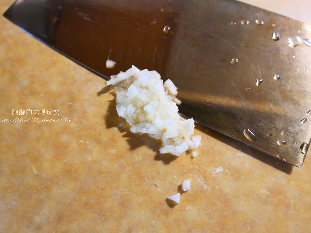 【電鍋食譜】秋葵蒸肉,零廚藝料理,廚房新手也能快速餵飽全家人。 - 第3張圖 P1027292