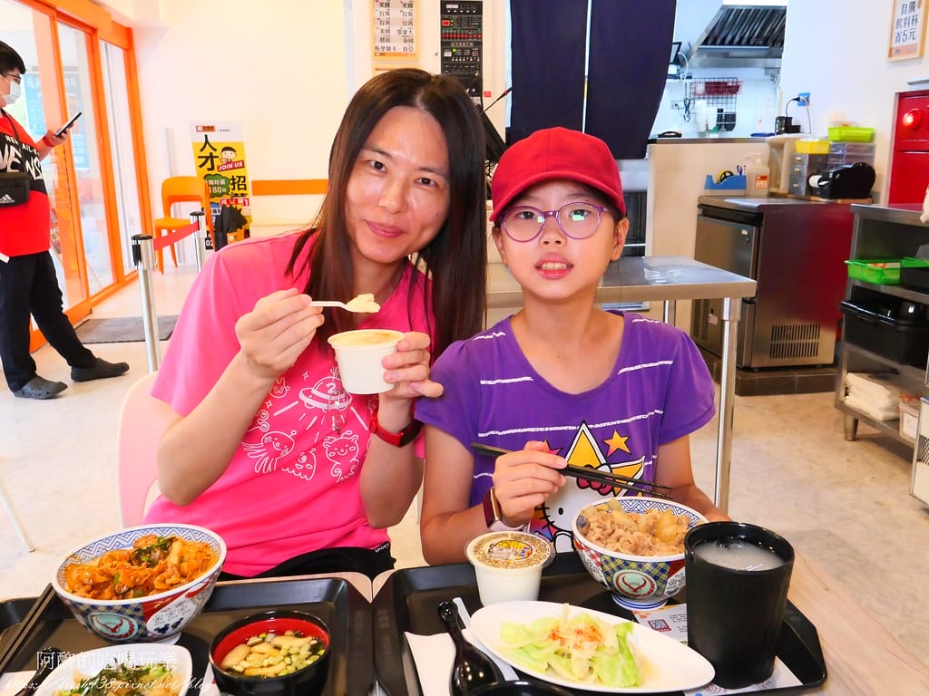 【新北美食】吉野家-三峽復興店,牛丼是必吃料理,台灣好米讓人一粒也捨不得留下。 - 第48張圖 49