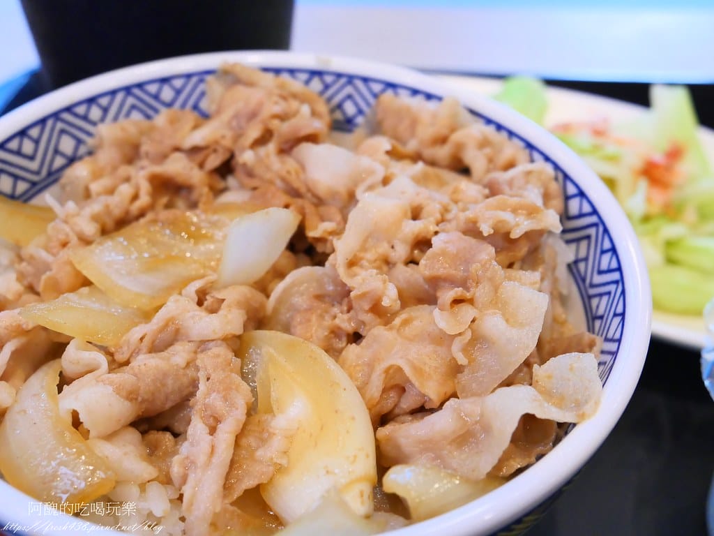 【新北美食】吉野家-三峽復興店,牛丼是必吃料理,台灣好米讓人一粒也捨不得留下。 - 第30張圖 30