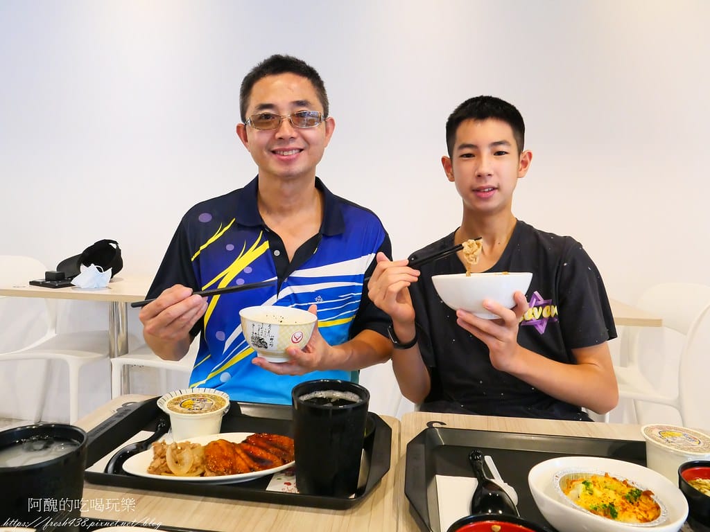 【新北美食】吉野家-三峽復興店,牛丼是必吃料理,台灣好米讓人一粒也捨不得留下。 - 第49張圖 50