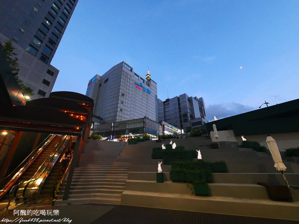 P1056868