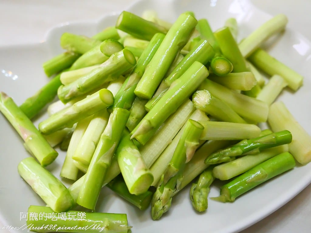 蘆筍炒蛋,5分鐘上菜,想不到那麼香醇又下飯。 - 第3張圖 P1029398
