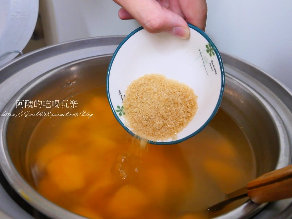 【電鍋食譜】地瓜湯,免顧火,煮出鬆軟、湯卻不糊爛的地瓜甜湯。 - 第8張圖 8
