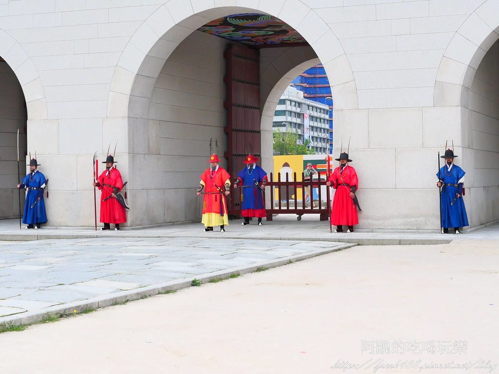 【韓國景點】景福宮,穿韓服遊宮殿,魁梧士兵交接超精彩,首爾必遊景點。 - 第67張圖 P1029137