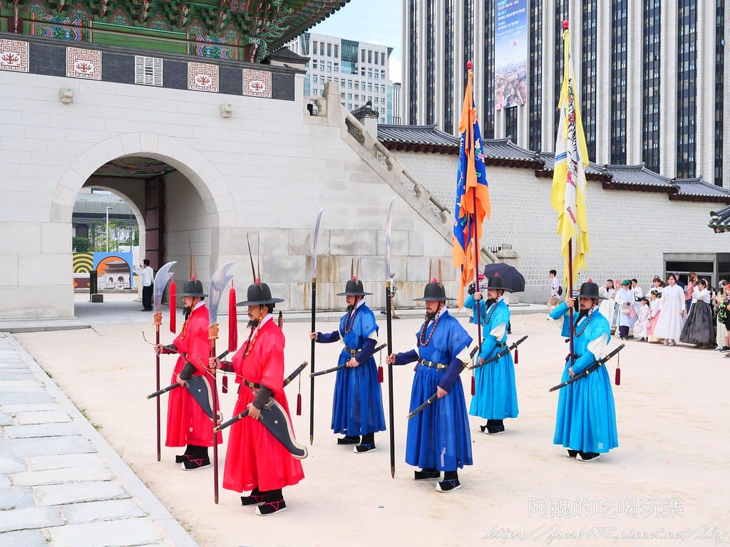 【韓國景點】景福宮,穿韓服遊宮殿,魁梧士兵交接超精彩,首爾必遊景點。 - 第60張圖 P1029118