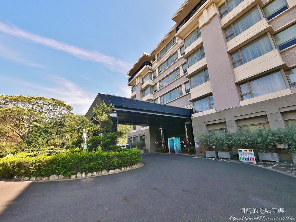 【台南住宿】柳營尖山埤渡假村,搭船遊湖、有泳池、能露營、走步道,能帶寵物入住木屋,適合全家大小入住的渡假村。 - 第9張圖 6