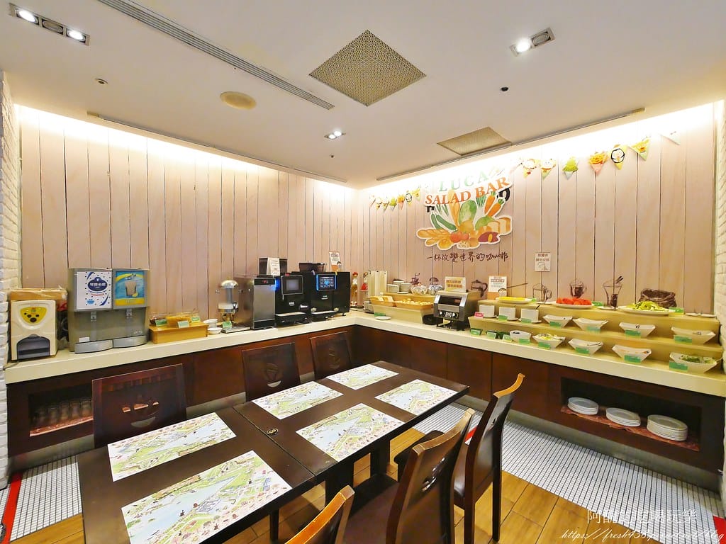 【台南住宿】柳營尖山埤渡假村,搭船遊湖、有泳池、能露營、走步道,能帶寵物入住木屋,適合全家大小入住的渡假村。 - 第97張圖 60