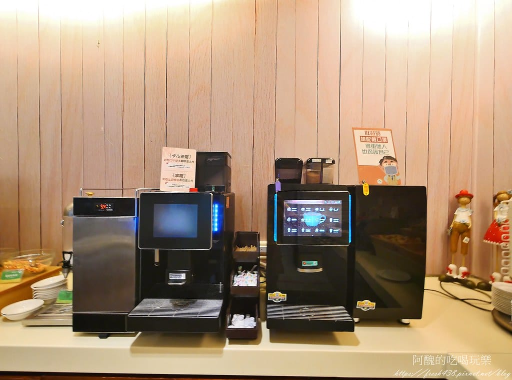【台南住宿】柳營尖山埤渡假村,搭船遊湖、有泳池、能露營、走步道,能帶寵物入住木屋,適合全家大小入住的渡假村。 - 第107張圖 65