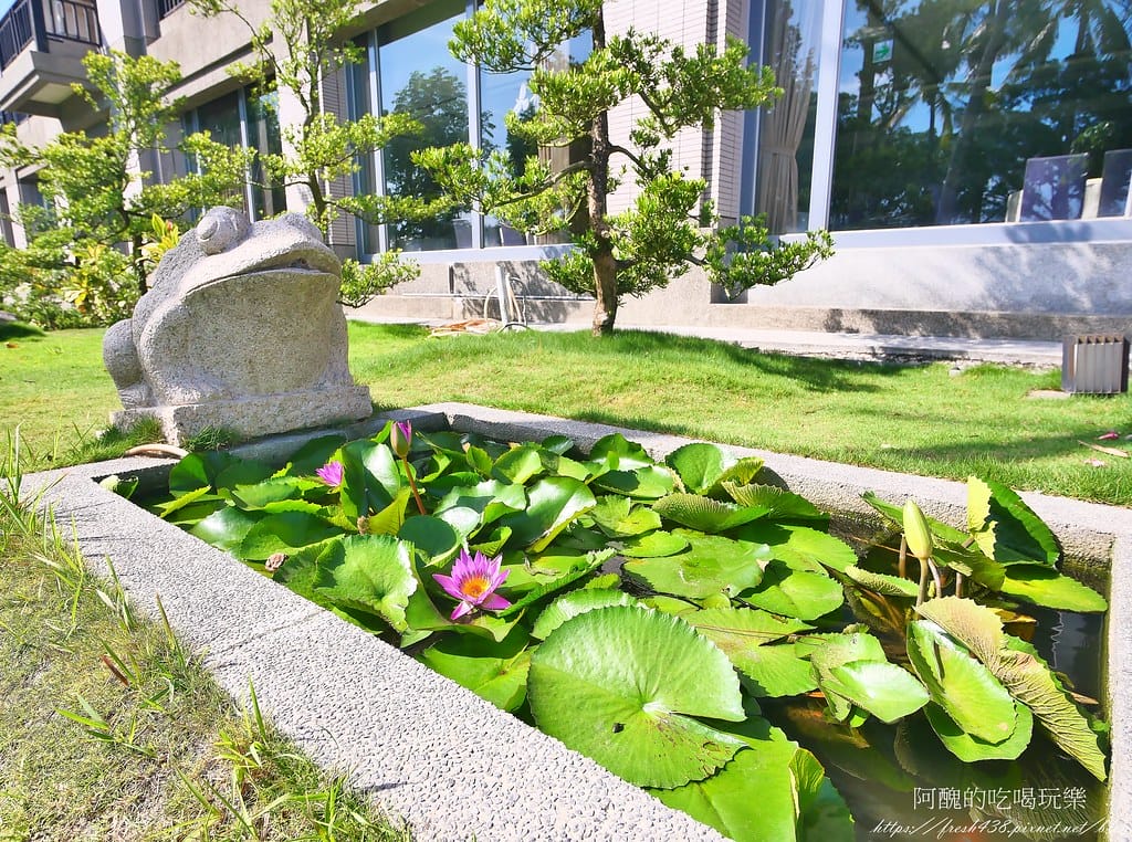 【台南住宿】柳營尖山埤渡假村,搭船遊湖、有泳池、能露營、走步道,能帶寵物入住木屋,適合全家大小入住的渡假村。 - 第36張圖 47-3