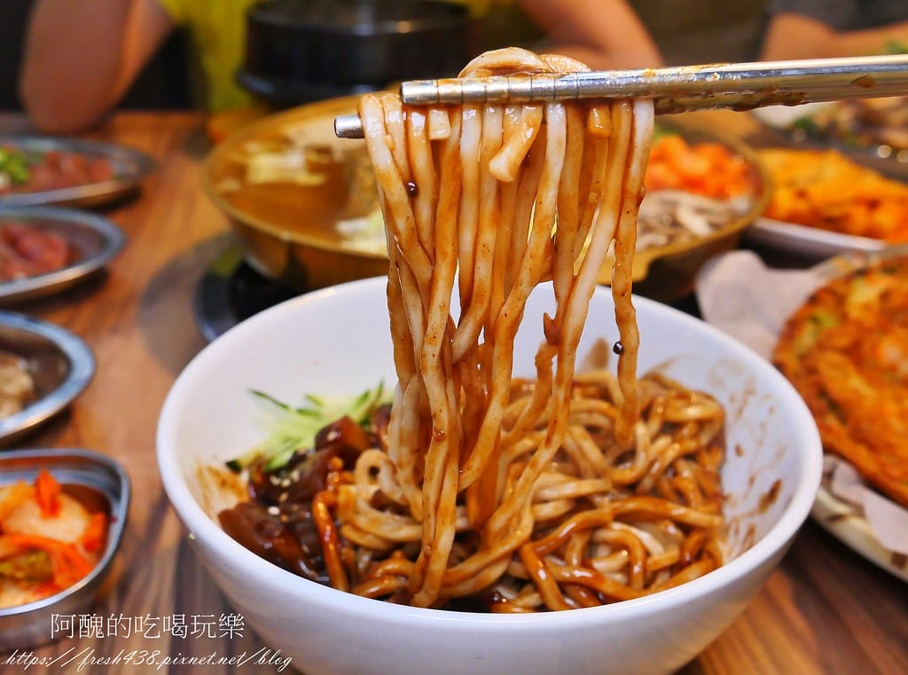 【板橋美食】海雲韓式料理-板橋店,必吃銅板烤肉、韓國小菜吃到飽,新開幕的板橋韓式料理。 - 第37張圖 15-1