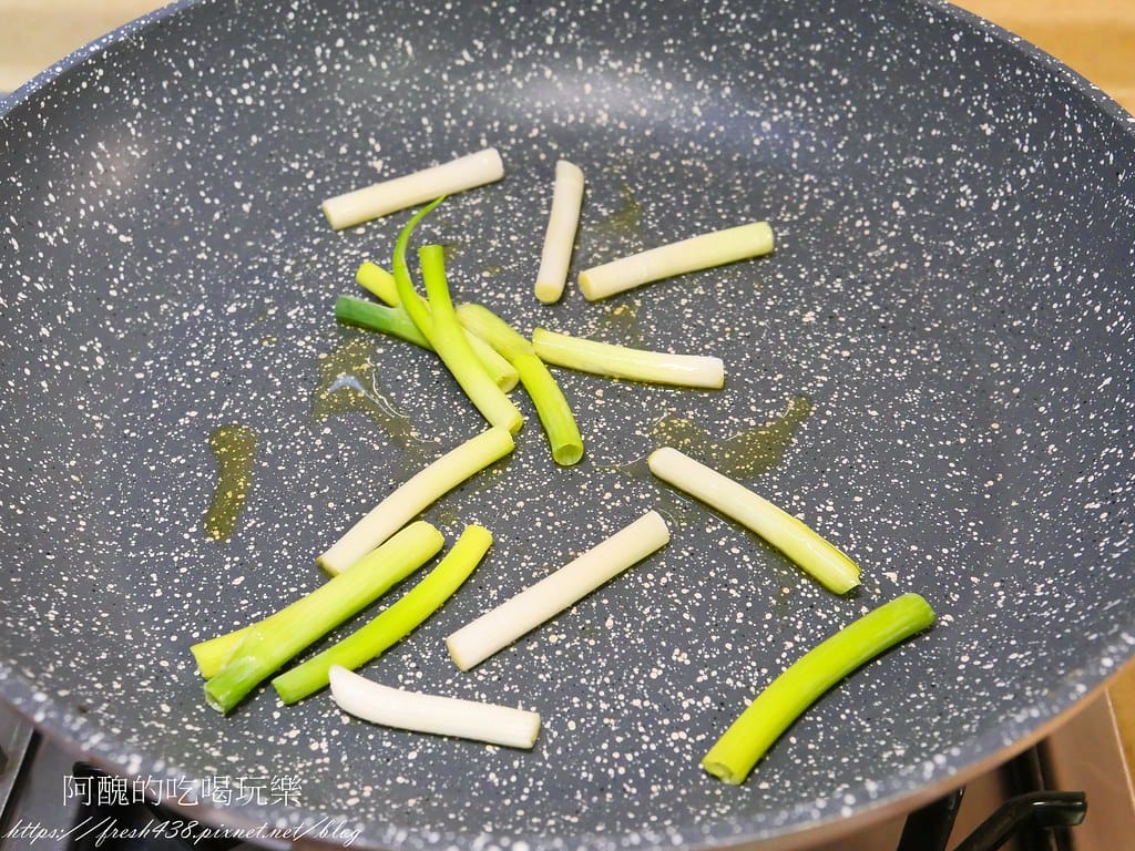 金針菇炒雞柳,高蛋白料理,滑順好入口,減肥、健身朋友的最愛。 - 第7張圖 P1060047
