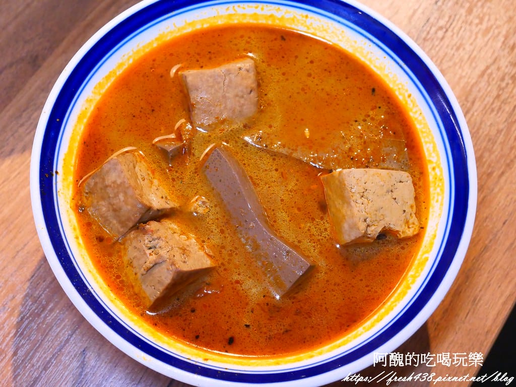 【新北美食】囍富火鍋,每日現熬湯底,食材超級新鮮, 設有包廂,新莊火鍋推薦。 - 第30張圖 23