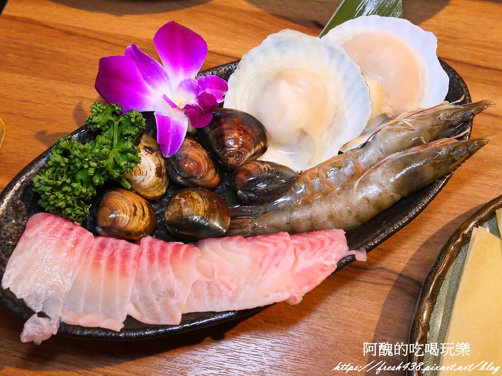 【新北美食】囍富火鍋,每日現熬湯底,食材超級新鮮, 設有包廂,新莊火鍋推薦。 - 第46張圖 37