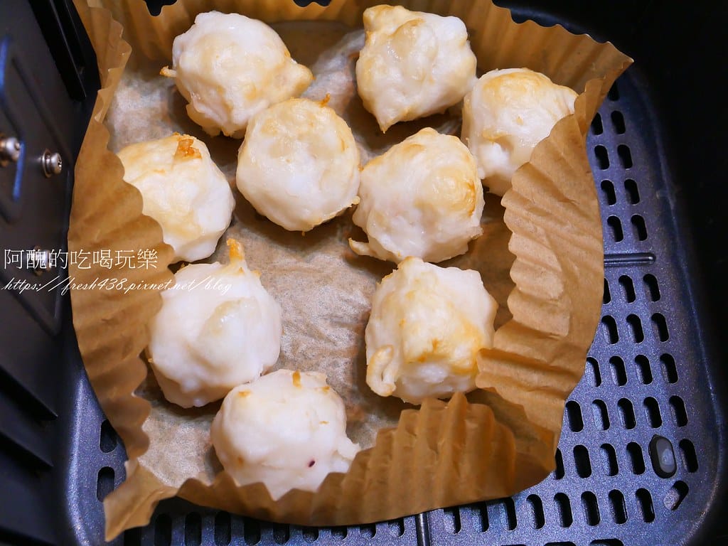【氣炸鍋食譜】氣炸花枝丸,免油炸,表面金黃超好吃。 - 第6張圖 P1061584