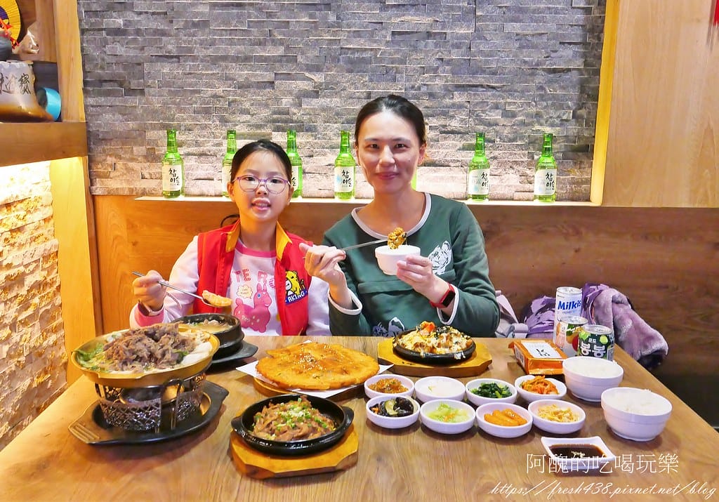【新北美食】釜山順豆腐板橋店,韓國老闆開的30年老店,平價又兼具美味。 - 第54張圖 39