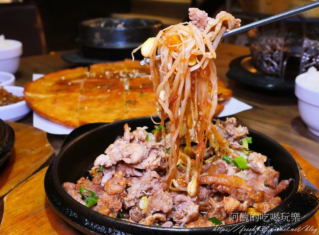 【新北美食】釜山順豆腐板橋店,韓國老闆開的30年老店,平價又兼具美味。 - 第36張圖 25-2