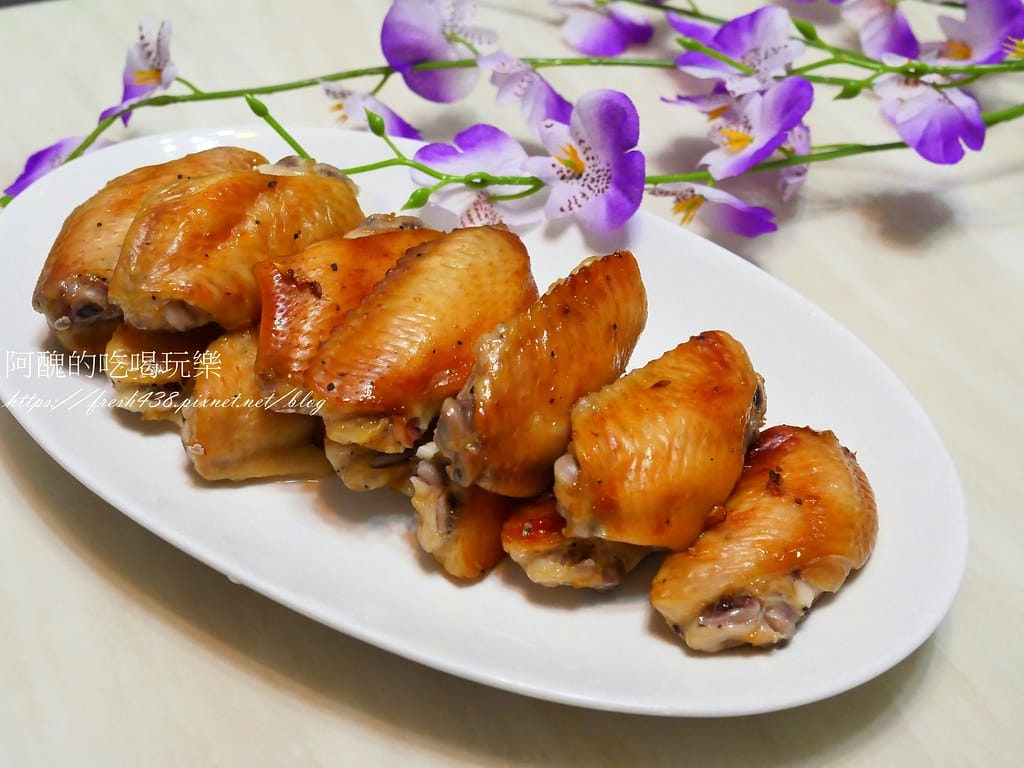 蒜香黑胡椒雞翅,零失敗的烤箱料理。 - 第12張圖 P1062477
