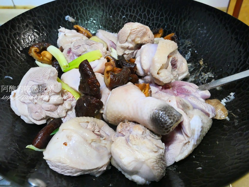 香菇燒雞腿,備料簡單,卻能煮出不凡的好滋味! - 第11張圖 P1062656