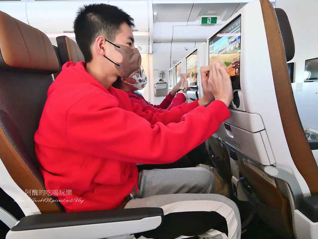【飛航體驗】越南旅遊,星宇航空JX703經濟艙,台灣桃園-越南峴港,機上空間、設備、餐點、服務等介紹。 - 第39張圖 15-10