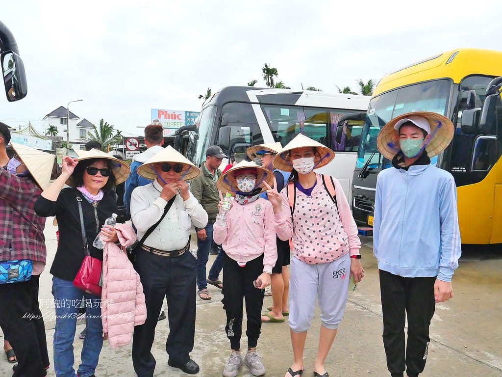 【越南旅遊】迦南島一日遊,搭乘竹桶船、釣螃蟹、看表演,中越必玩的景點。 - 第8張圖 1
