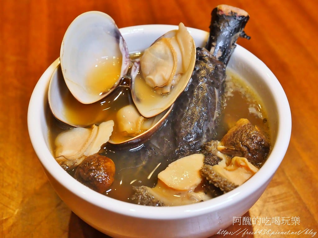 【桃園美食】梁家私廚,新開幕的中壢無菜單料理,免服務費,一次只接待一組貴賓,預約才吃得到。 - 第36張圖 37