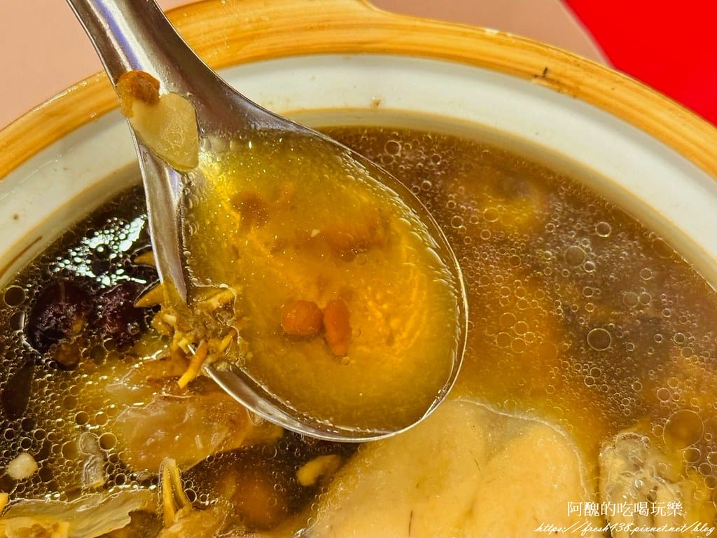 【新北美食】青青餐廳,土城老字號餐廳,聚餐、宴客的好所在。 - 第56張圖 46-2