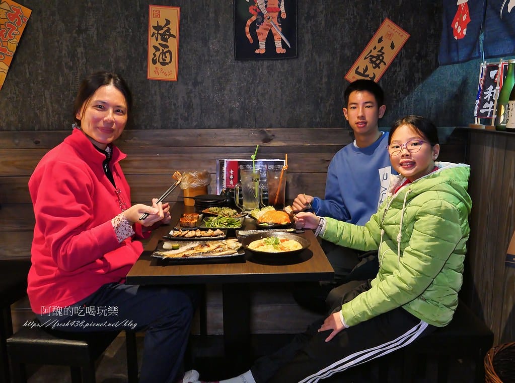 【新北美食】老串角居酒屋-新莊店,空間寬敞,聚餐、小酌、放鬆的好去處。 - 第43張圖 29