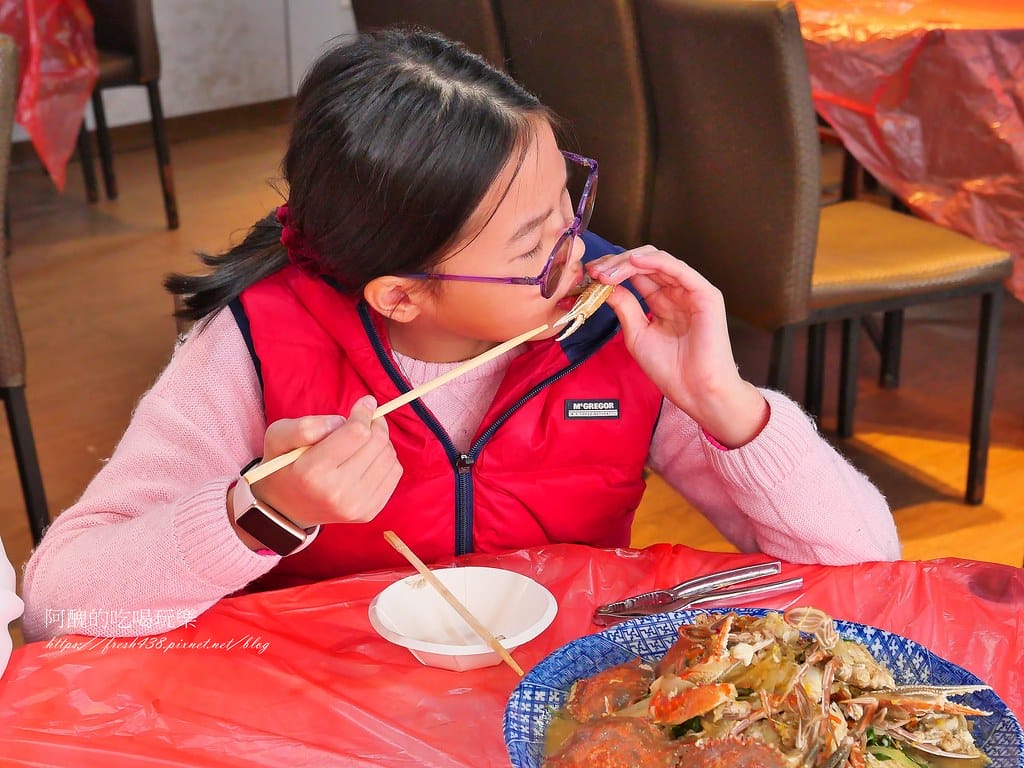 【萬里美食】阿杰萬里蟹,吃海鮮,找阿杰,海產鮮美無比,對面就有停車場。 - 第33張圖 55