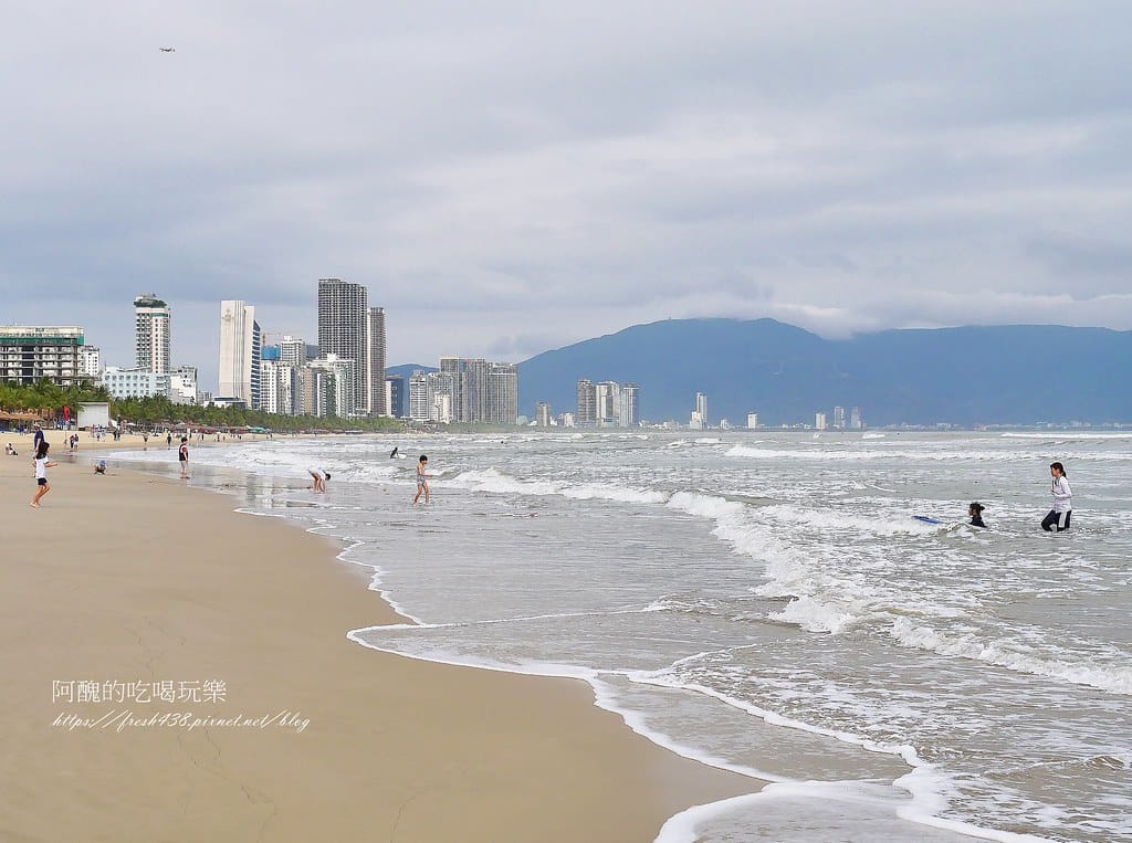 【越南景點】美溪沙灘,聯合國列為「世界6大最美海灘」之一,來到峴港必訪的景點。 - 第12張圖 4