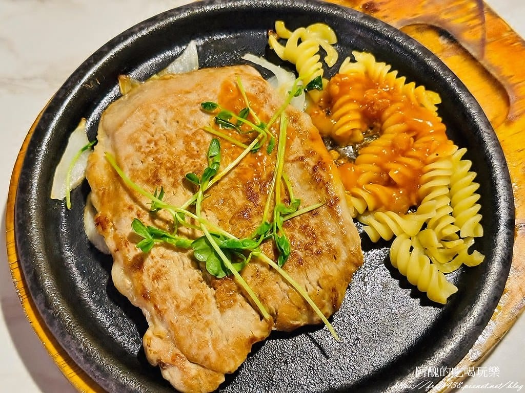 【新北美食】我家牛排-林口A9店,360元享有buffet吃到飽,餐點多元、環境佳。 - 第49張圖 51