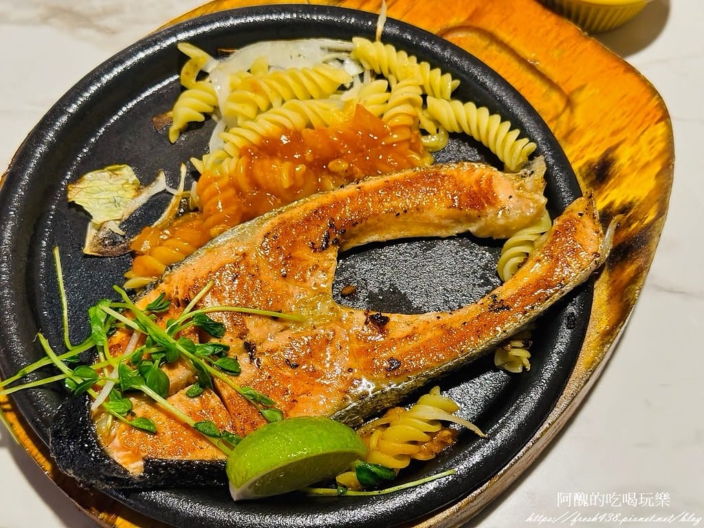【新北美食】我家牛排-林口A9店,360元享有buffet吃到飽,餐點多元、環境佳。 - 第54張圖 54-2