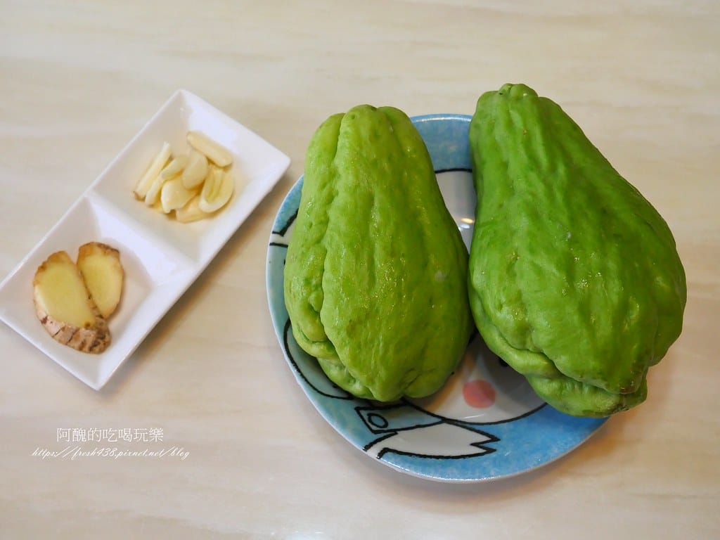 清炒佛手瓜,鮮甜可口,第一次煮佛手瓜就上手。 - 第2張圖 P1065617