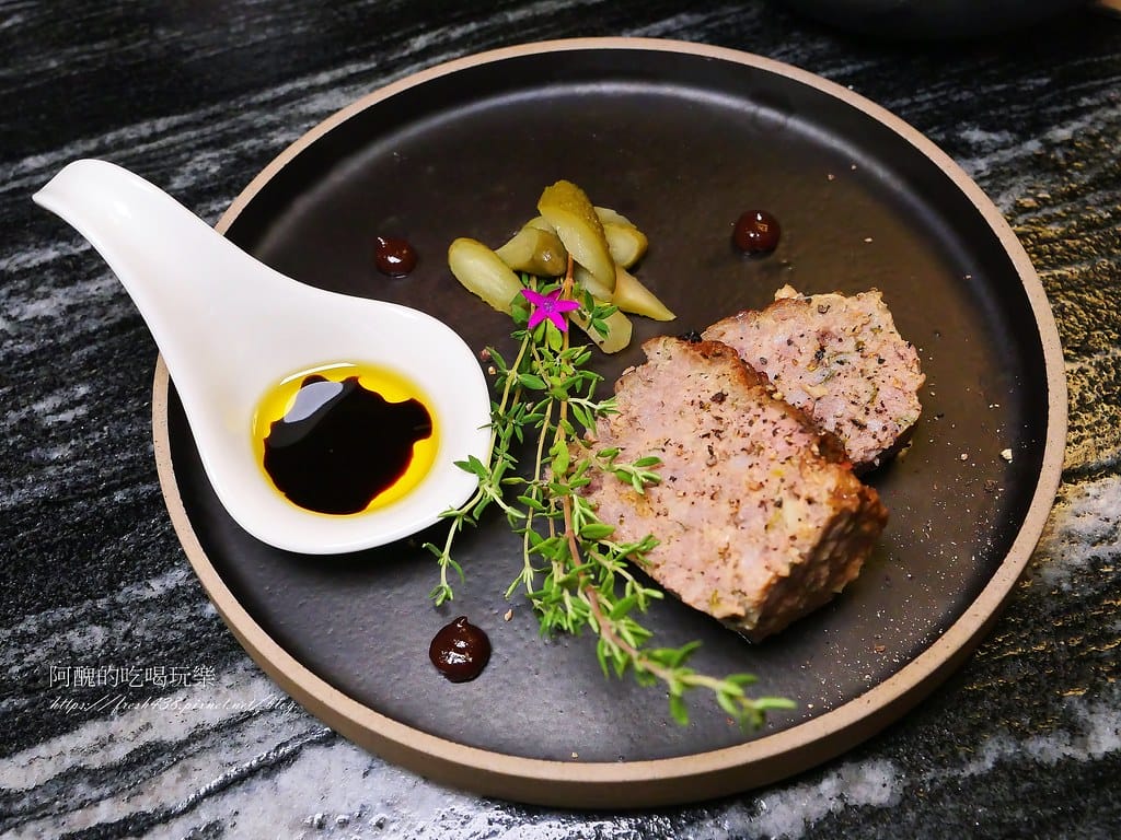 【台北美食】山三石La Roche qui Chante,⼤安區的秘密甜點店,品嘗道地法式薄餅套餐。 - 第26張圖 17