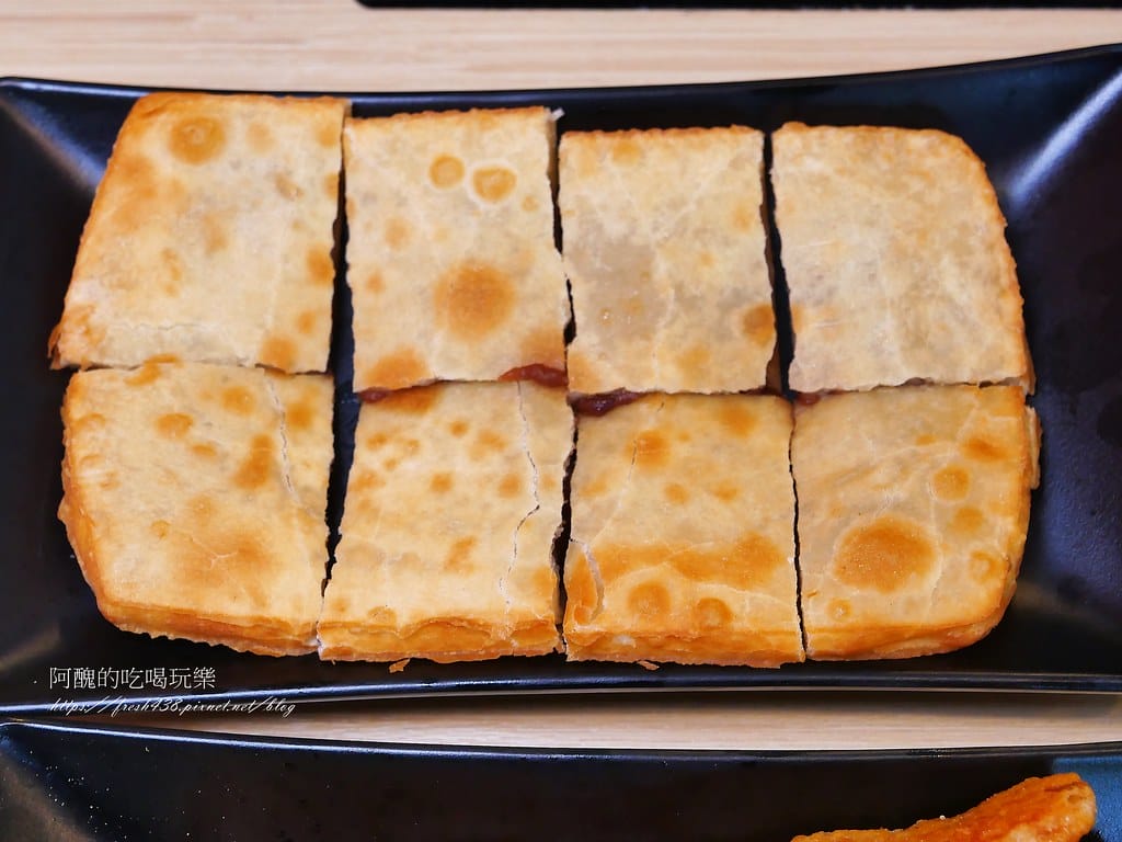 【新北美食】侯黑鍋物-蘆洲店,一個人也能吃酸菜鍋,免服務費超划算。 - 第20張圖 16-1